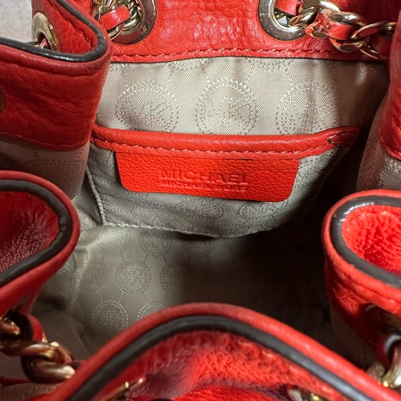 Michael Kors Red Bucket Shoulder Bag - Picture 8 of 10